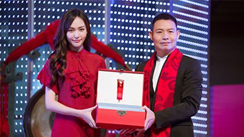 中国美正当红，j9直营集团代理A股上市，引领新时代